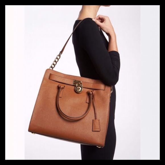 Michael Kors Large Saffiano Leather Tote - Picture 9 of 9